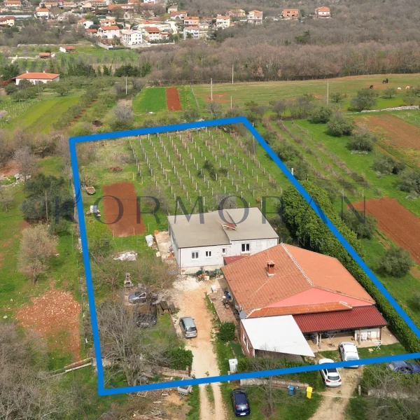 Samostojeća kuća u Bujama, Kaštel (IS)